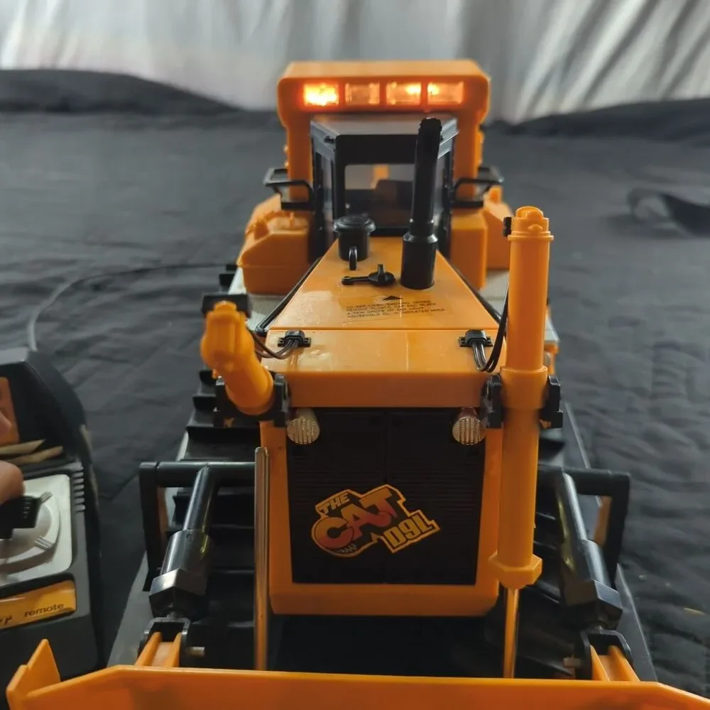 New Bright Caterpillar The Cat D9L Remote Control Bulldozer 1987 Works READ!!